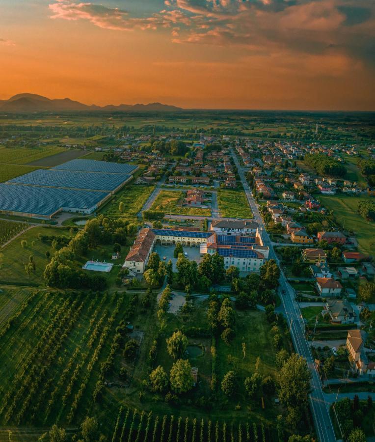 Agriturismo Corte Carezzabella San Martino di Venezze Kültér fotó